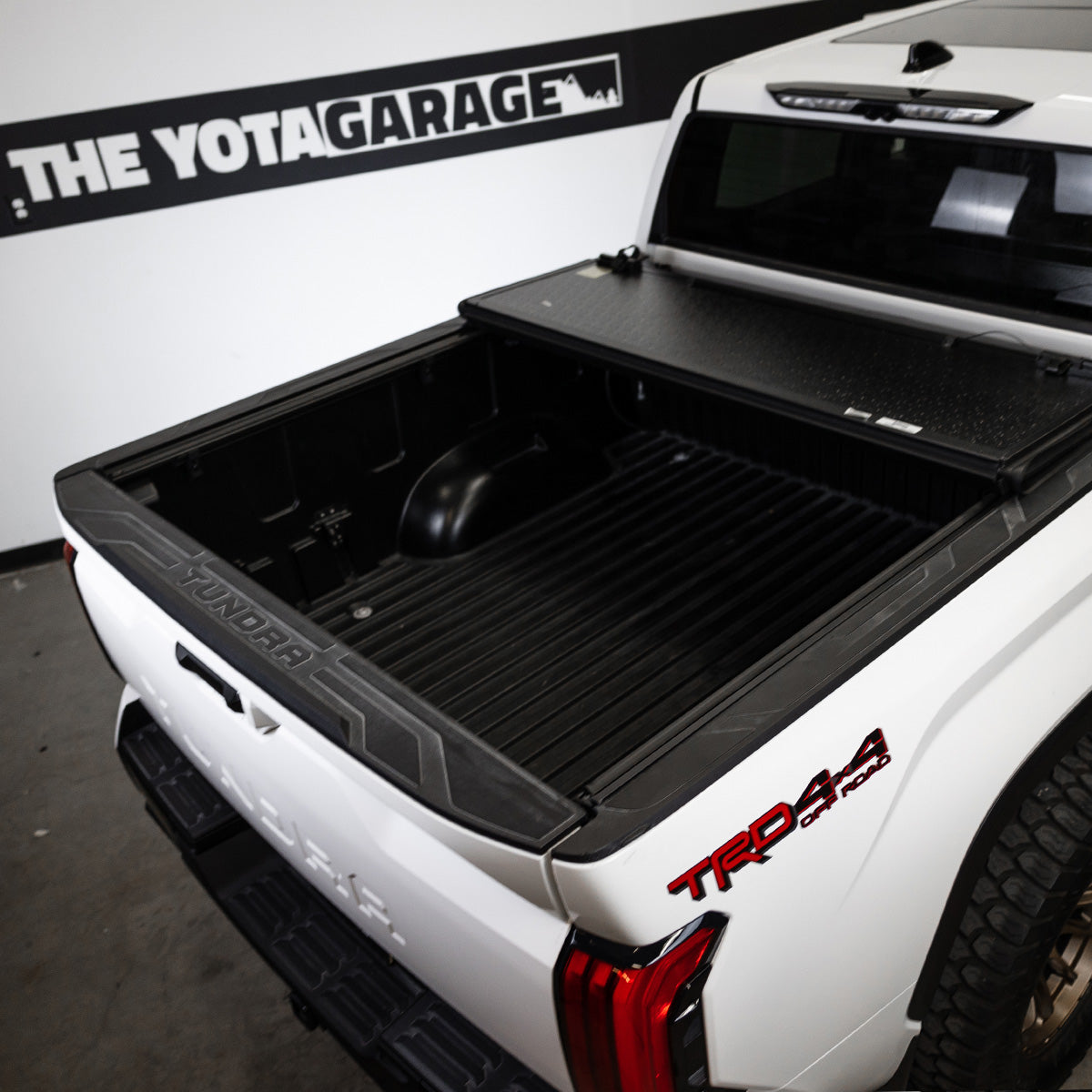 Rough Country Hard Low Profile Bed Cover 20222025 Toyota Tundra