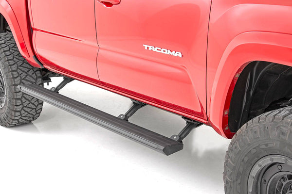 Rough Country Electric Retractable Running Board / Side Step | 2023 ...